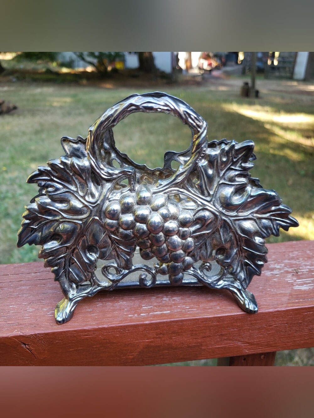 1994 Godinger Silver ‘Grapes & Grapevine’ Themed Napkin Holder